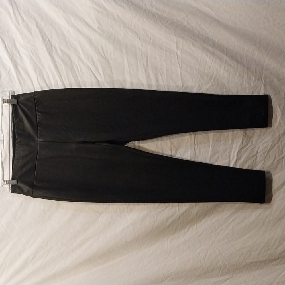 Women Maze black pleather leggings size M